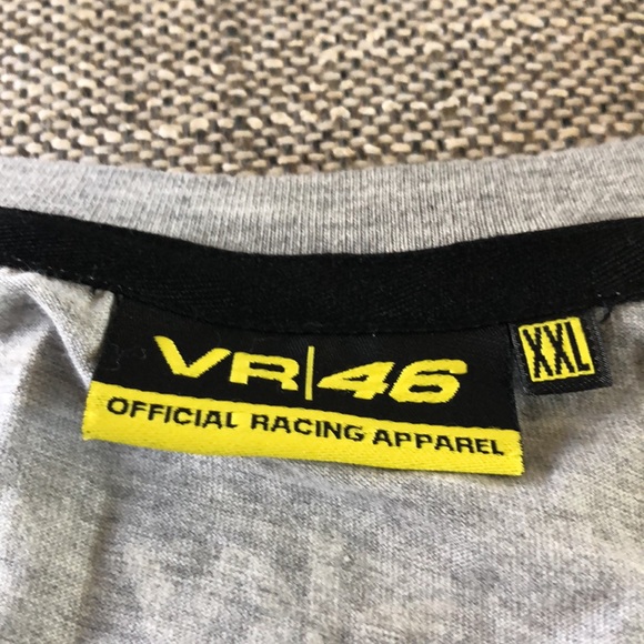 Valentino Rossi Sky tshirt - Picture 2 of 5